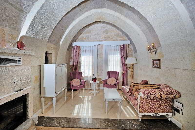 Anatelein Cave Hotel Uçhisar Exterior photo