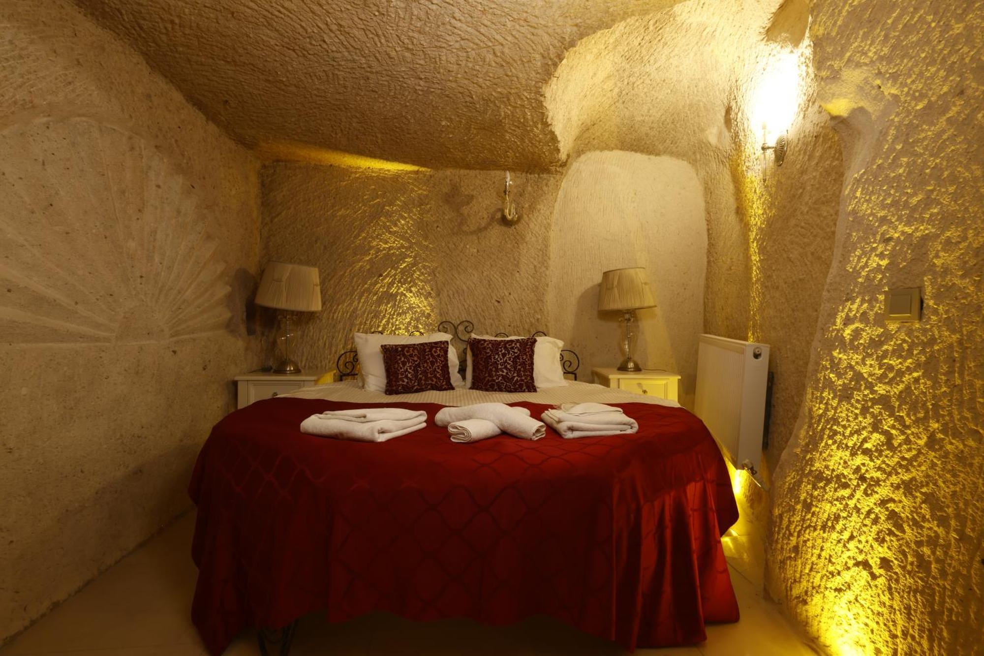 Anatelein Cave Hotel Uçhisar Exterior photo